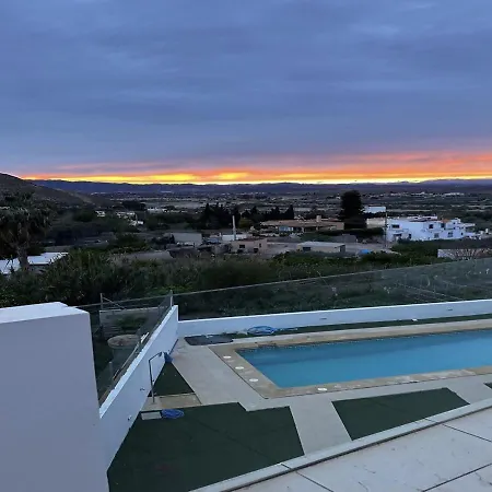 Amazing House Views Pool Free Parking Wifi